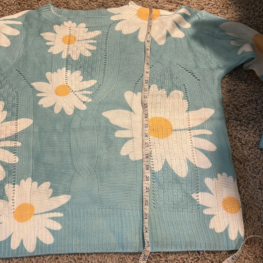 Sweater - Picture 4 of 6